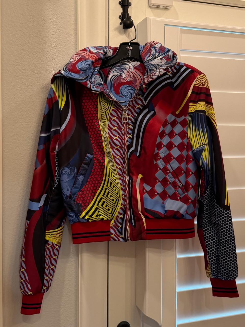 New Versace Reversible Multicolor Baroque Print Bomber. Cropped style. Size 38.